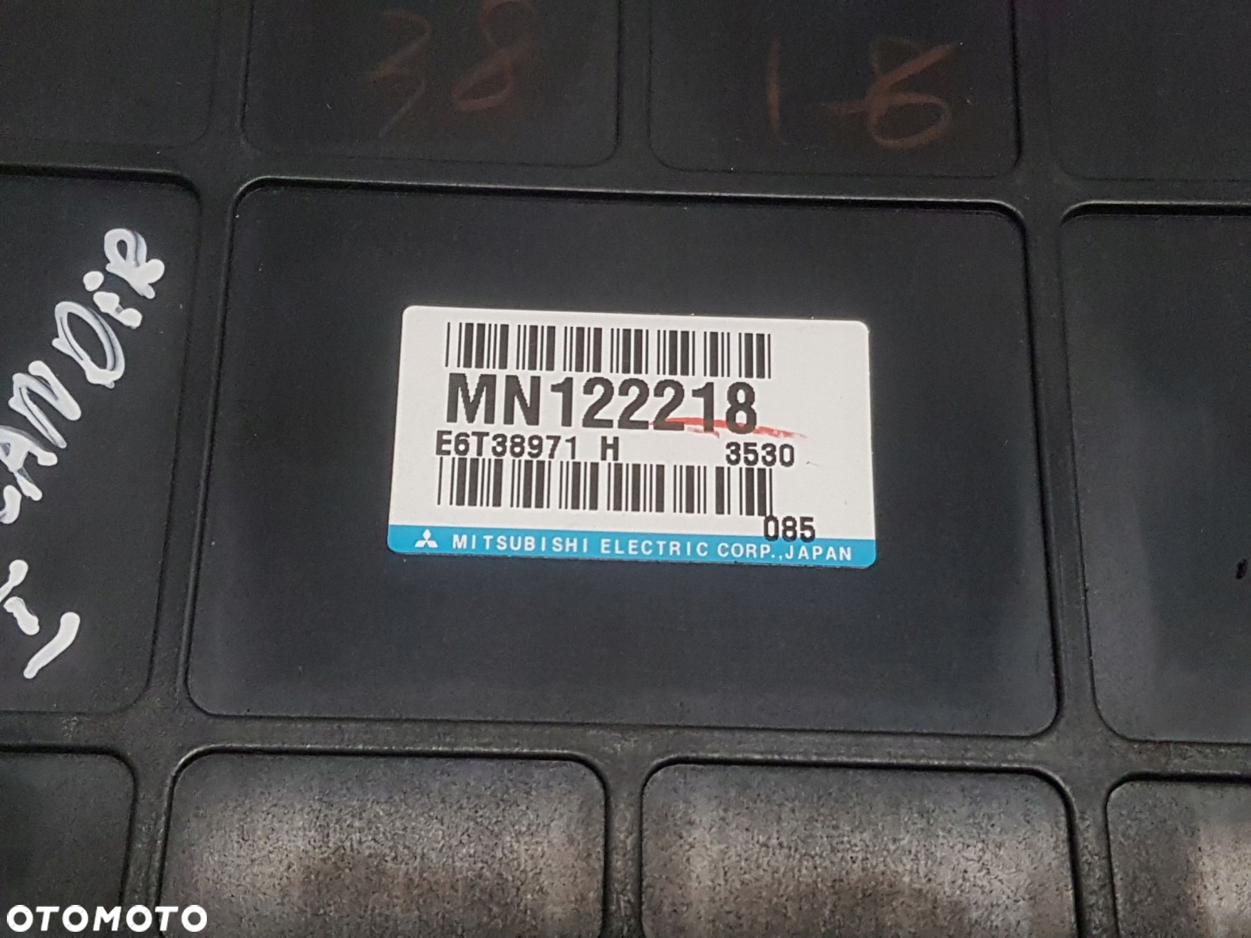 OUTLANDER 2.0B 03- STEROWNIK KOMPUTER MN122218 - 8