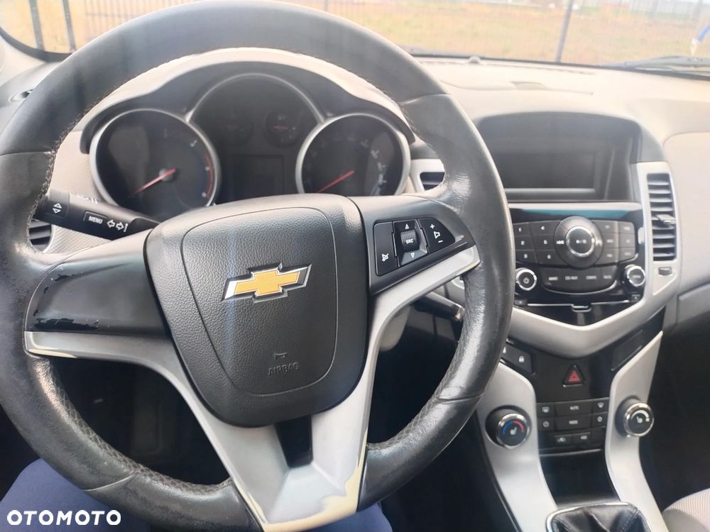 Chevrolet Cruze 2.0 VDCi LS - 11
