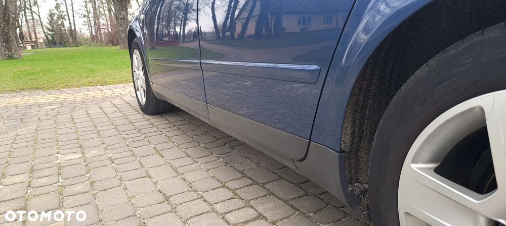 Audi A4 Limousine - 8