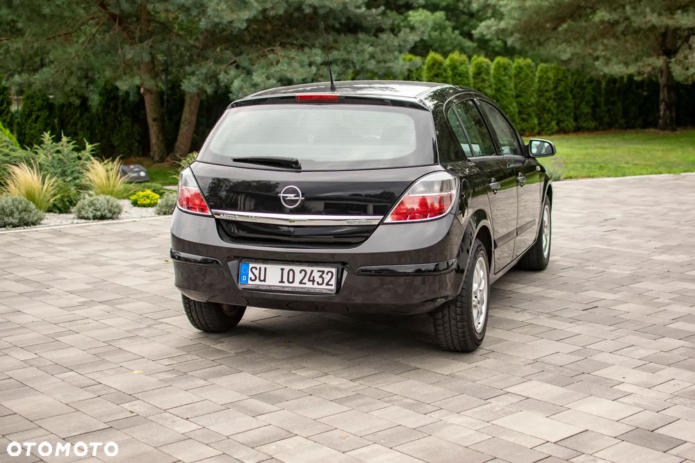 Opel Astra - 25