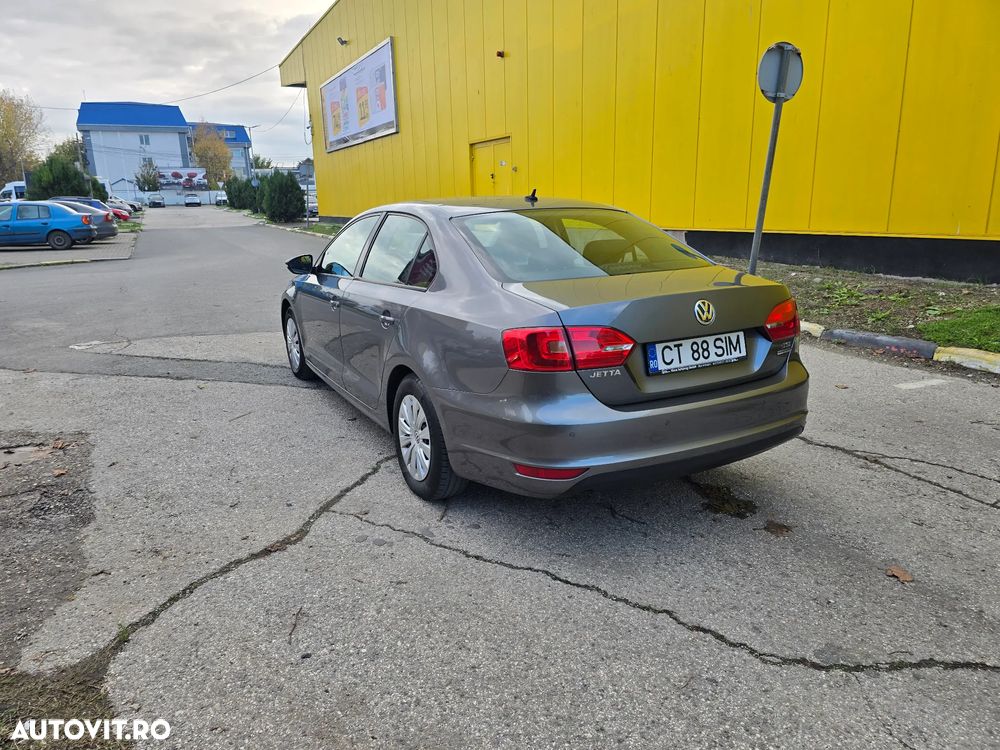 Volkswagen Jetta 1.2 TSI Comfortline - 6