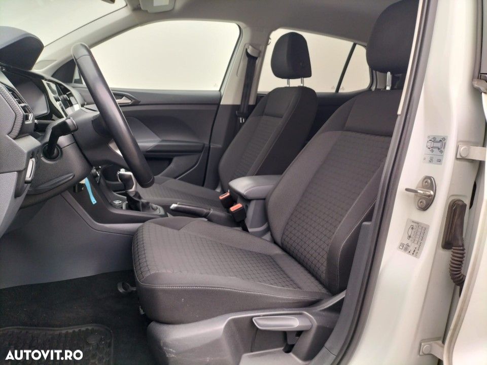 Volkswagen T-Cross - 6