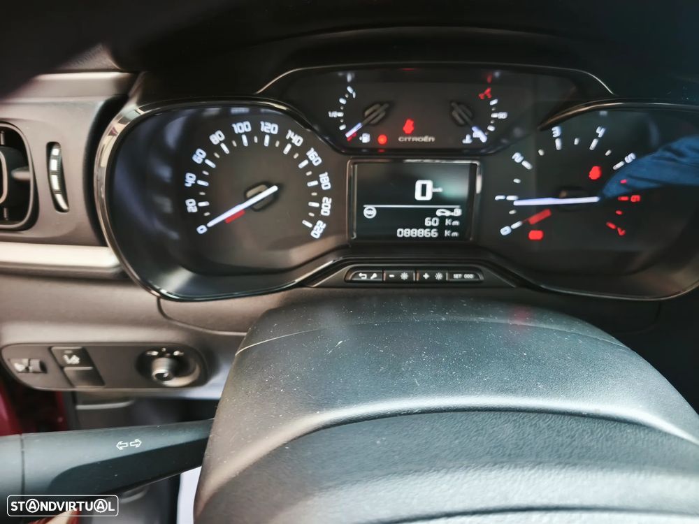 Citroën C3 1.2 PureTech Shine - 6