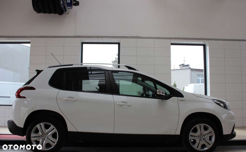 Peugeot 2008 - 4