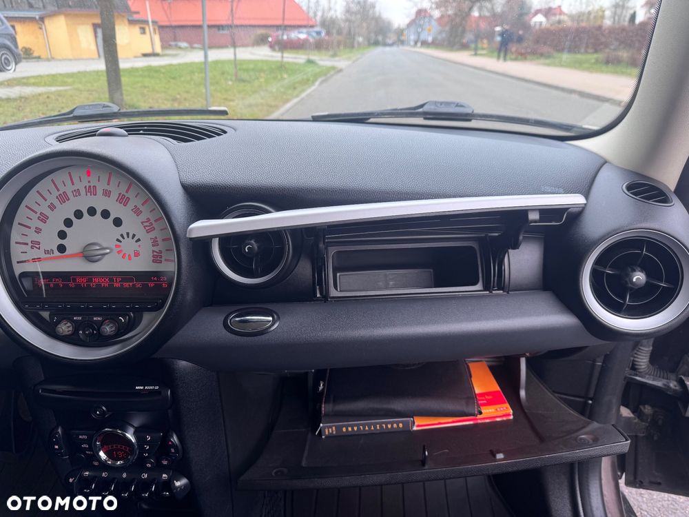 MINI ONE Baker Street - 12