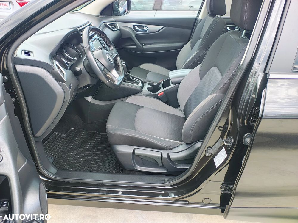 Nissan Qashqai 1.3 DIG-T DCT N-CONNECTA - 33
