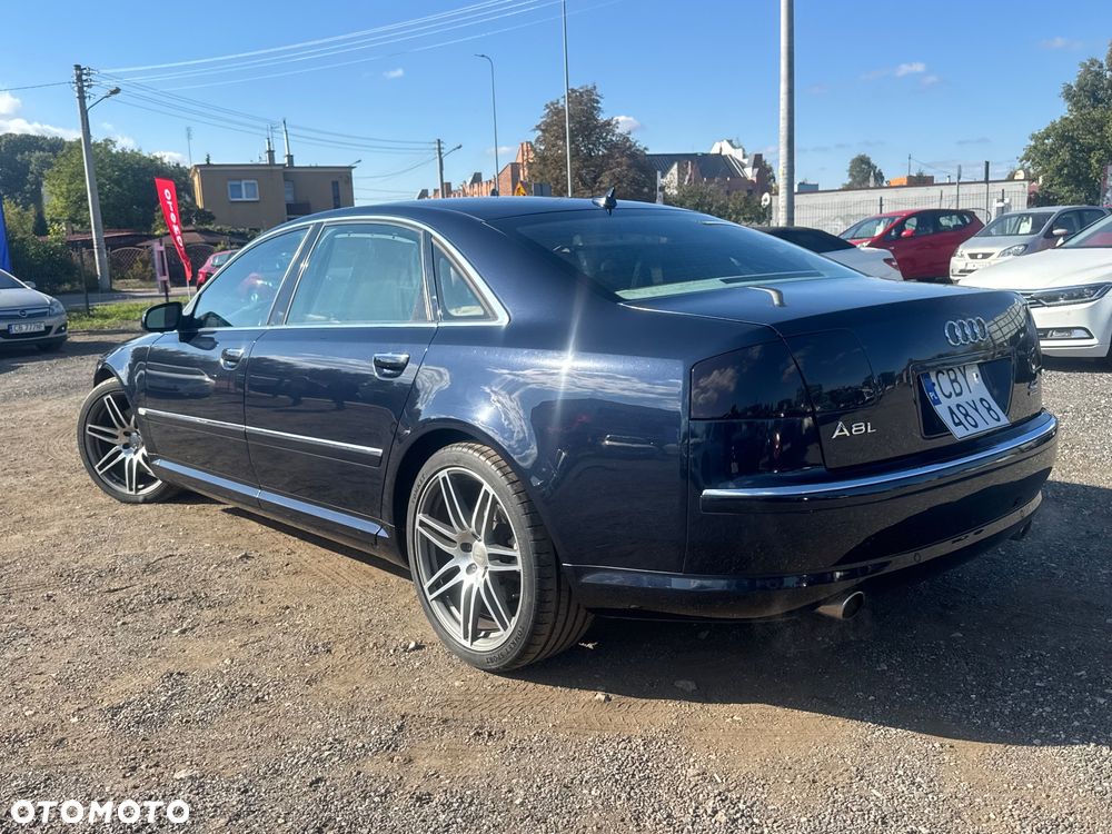 Audi A8 4.2 quattro Langversion - 2