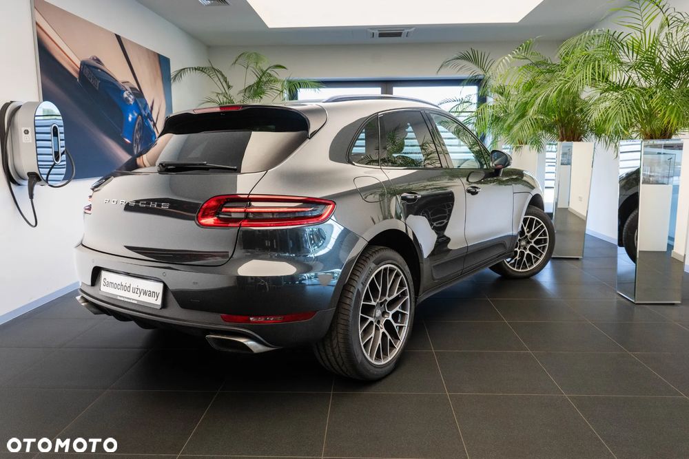 Porsche Macan - 3
