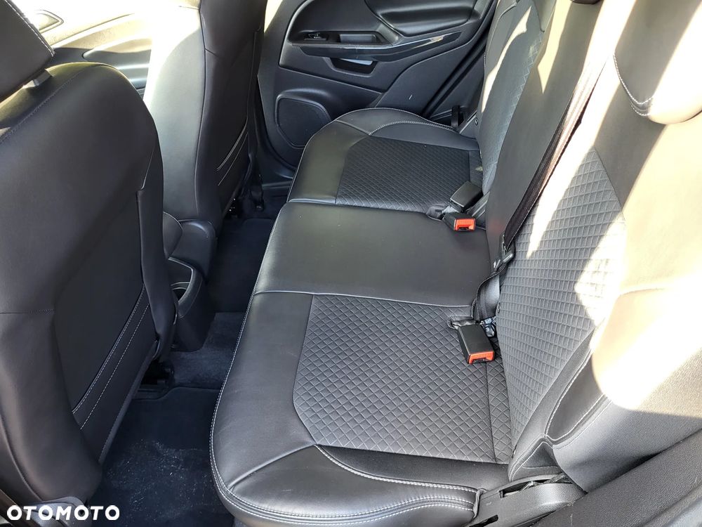 Mitsubishi Outlander Instyle NAVI - 19