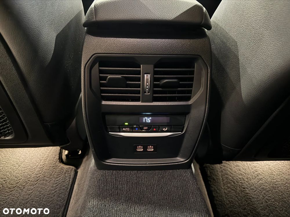 BMW Seria 3 320d xDrive mHEV M Sport - 13