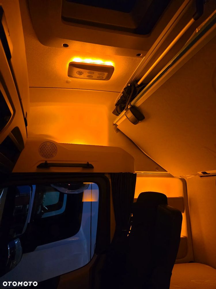 Mercedes-Benz ACTROS 1848 MP5 / LED / Klima postojowa / ACC / Waga osiowa - 16