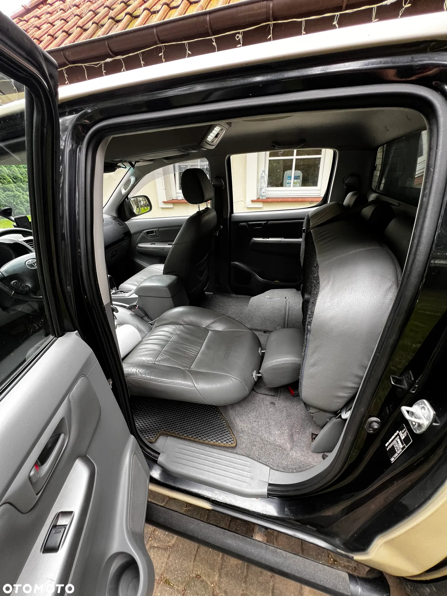 Toyota Hilux - 26