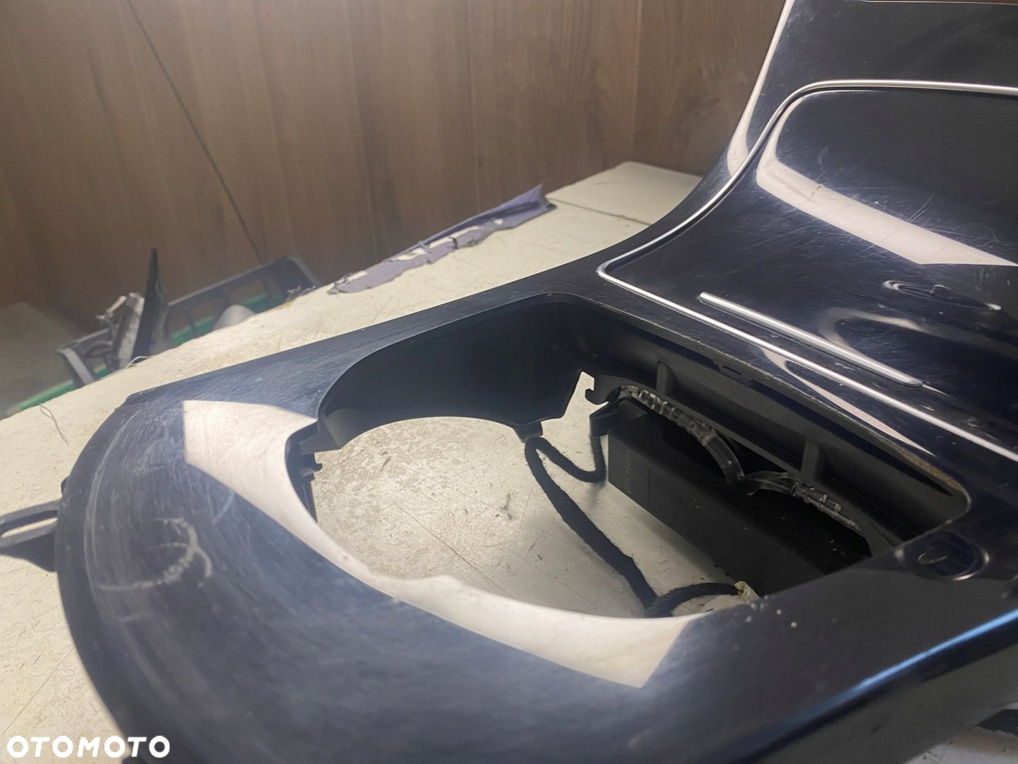 MERCEDES W205 PANEL ŚRODKOWY A2056800210 - 7