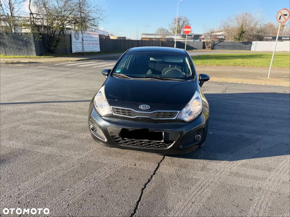 Kia Rio - 1