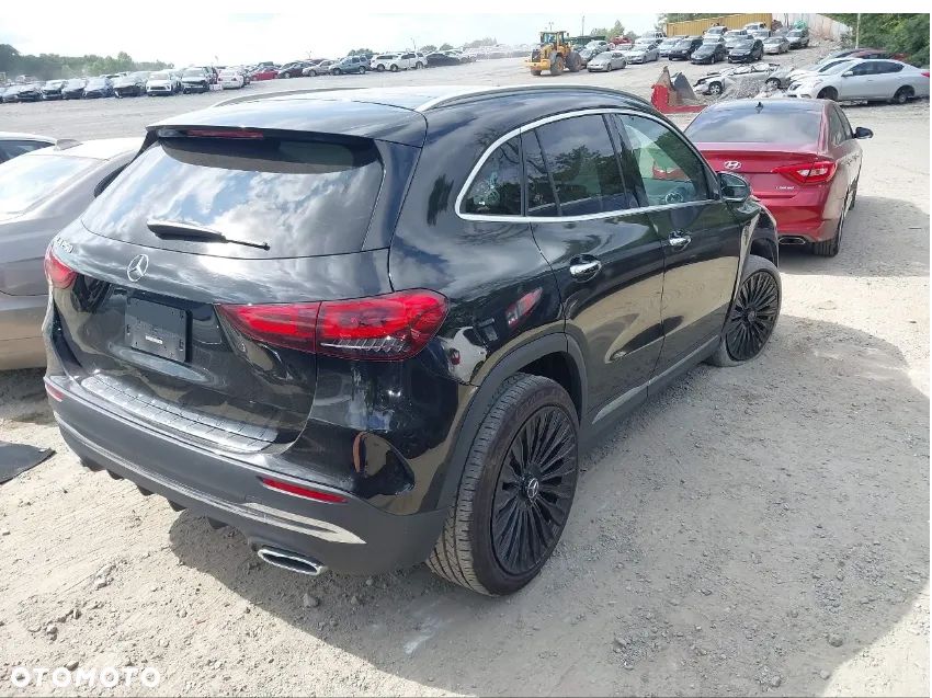 Mercedes-Benz GLA 250 4Matic 8G-DCT AMG Line - 5