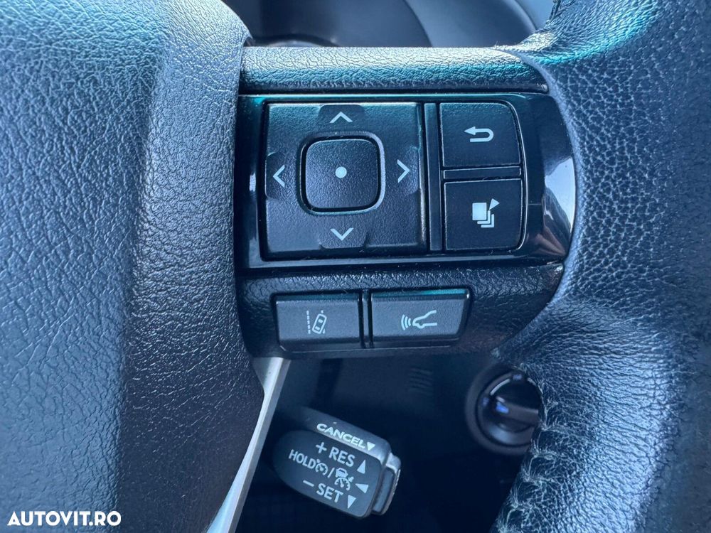 Toyota Hilux - 20