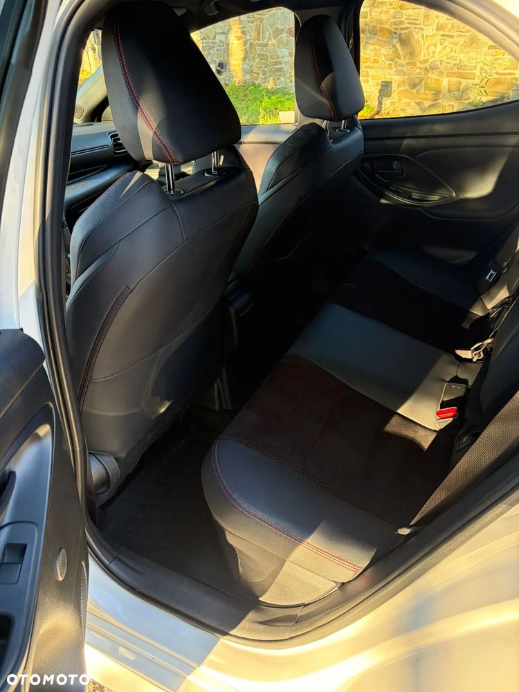 Toyota Yaris 1.5 VVT-i GR SPORT - 12