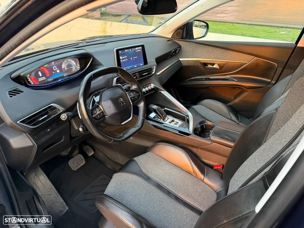 Peugeot 5008 1.6 BlueHDi Allure EAT6 J18 - 4