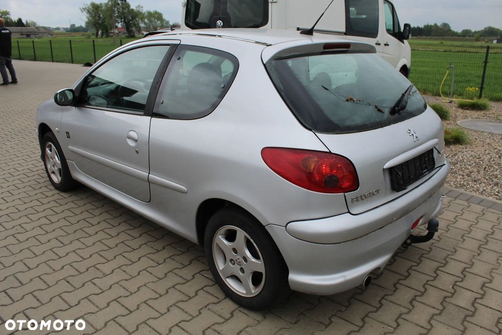 Peugeot 206 75 JBL - 7
