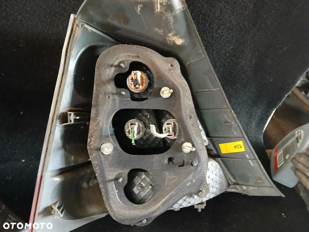 Honda Civic VII lift 5D lampa tylna lewa, prawa - 6