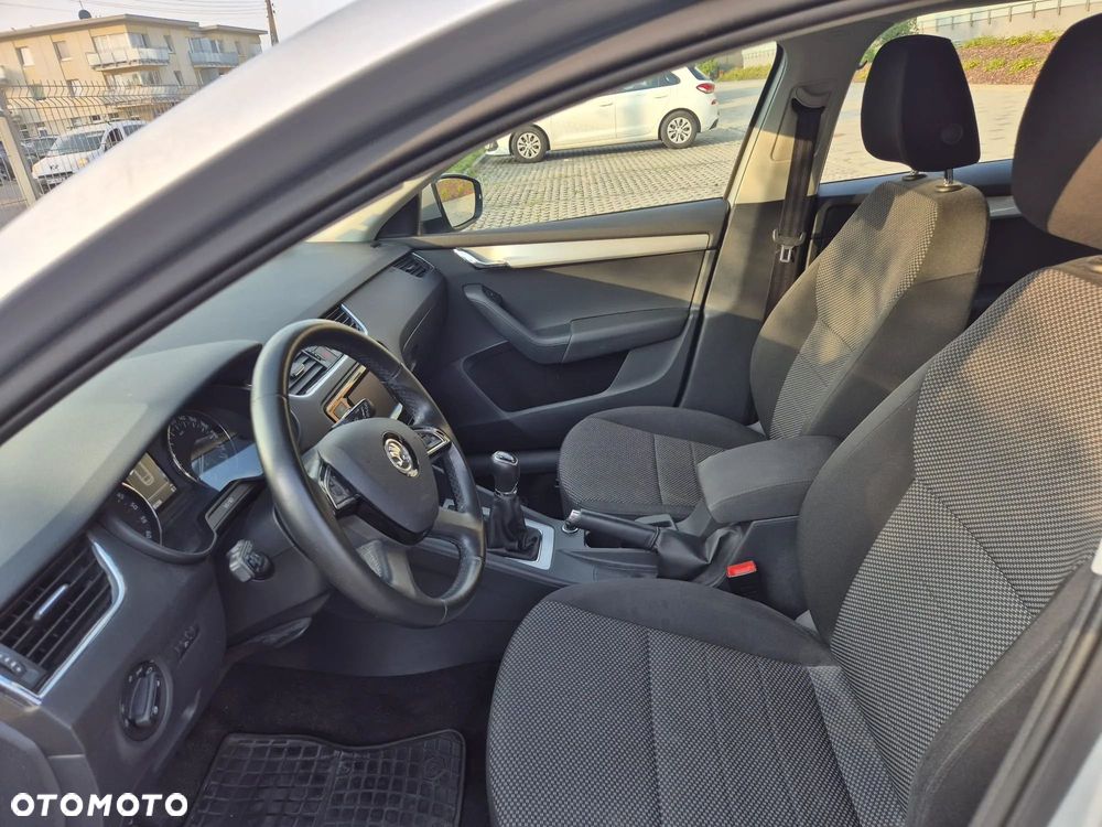 Skoda Octavia 1.6 TDI Ambition - 13