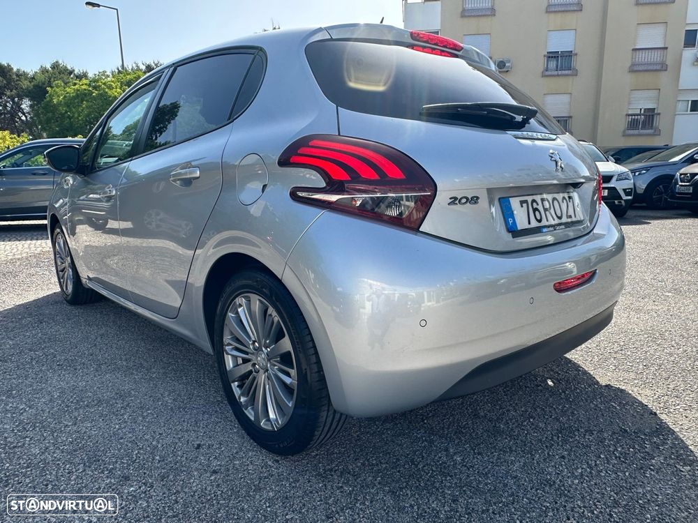 Peugeot 208 1.2 PureTech Style - 8