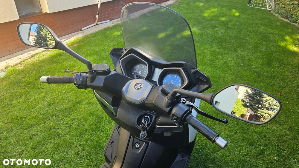 Yamaha X-max - 8