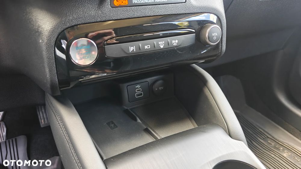 Ford Kuga 2.5 FHEV FWD Titanium eCVT - 16
