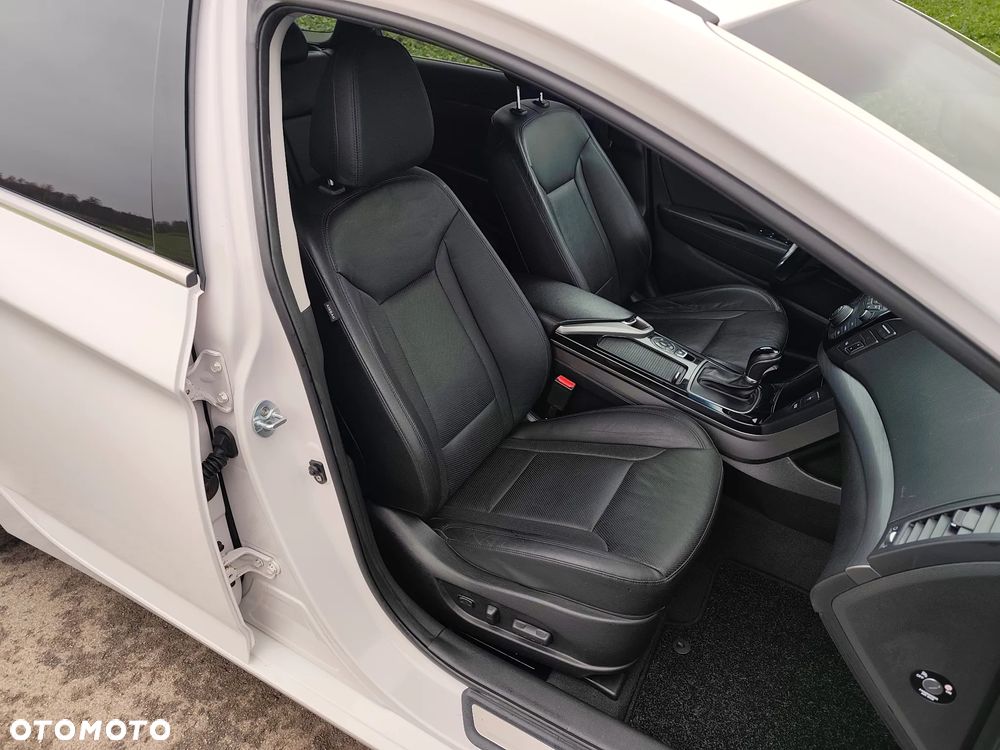 Hyundai i40 Kombi blue 1.7 CRDi DCT Premium - 26