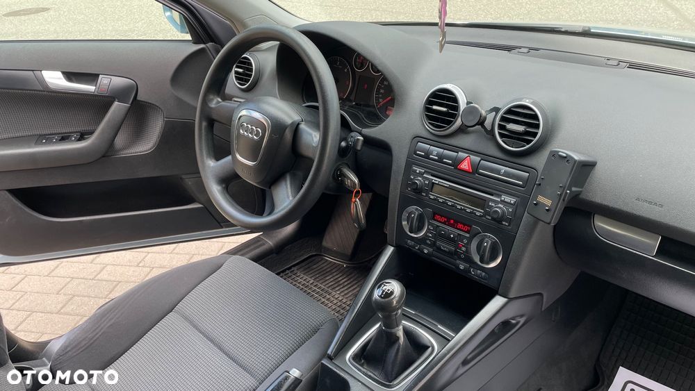 Audi A3 Sportback 1.9 TDI Ambition - 8
