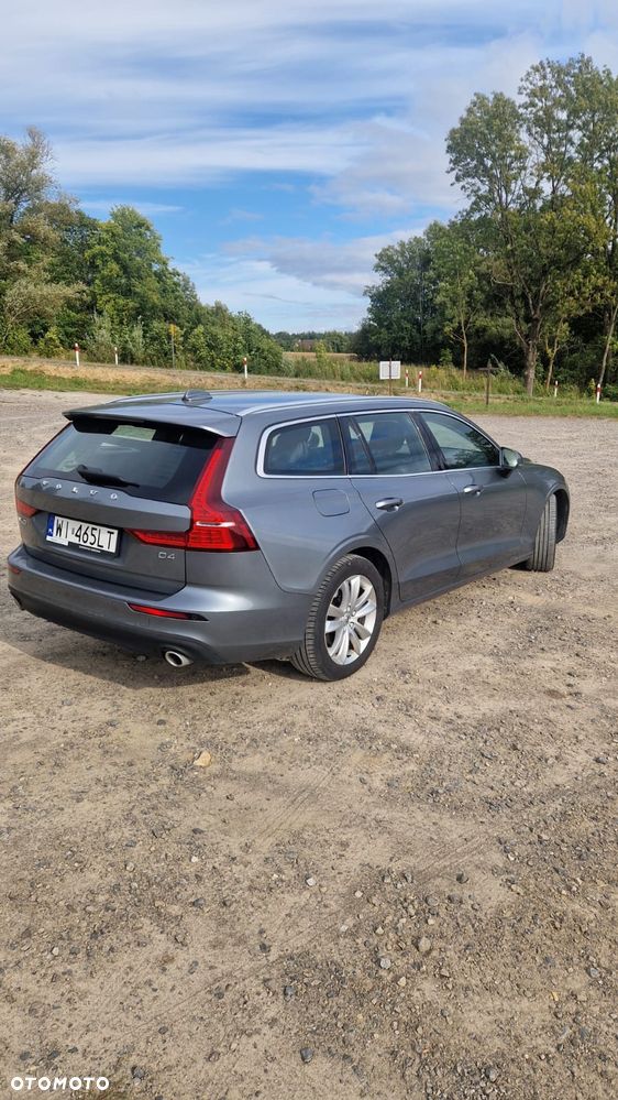 Volvo V60 D4 Momentum - 4