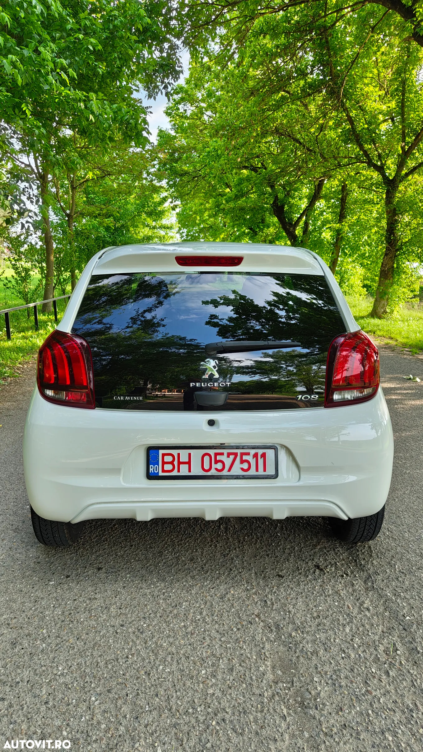 Peugeot 108 VTI 72 Top! Style - 5