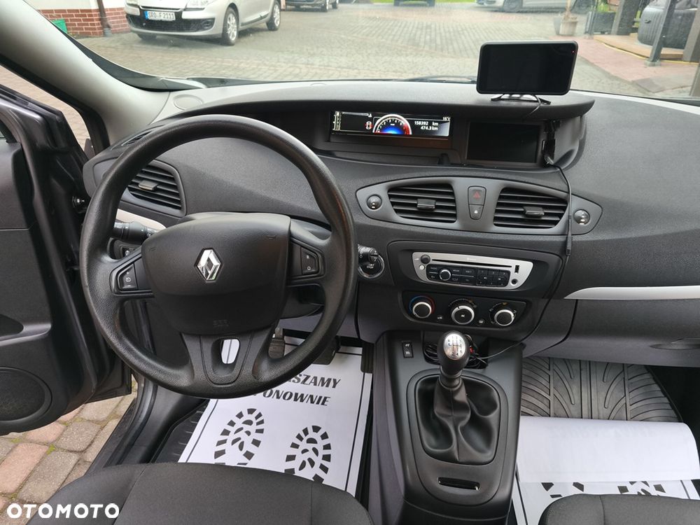 Renault Scenic 1.6 16V 110 TomTom Edition - 23