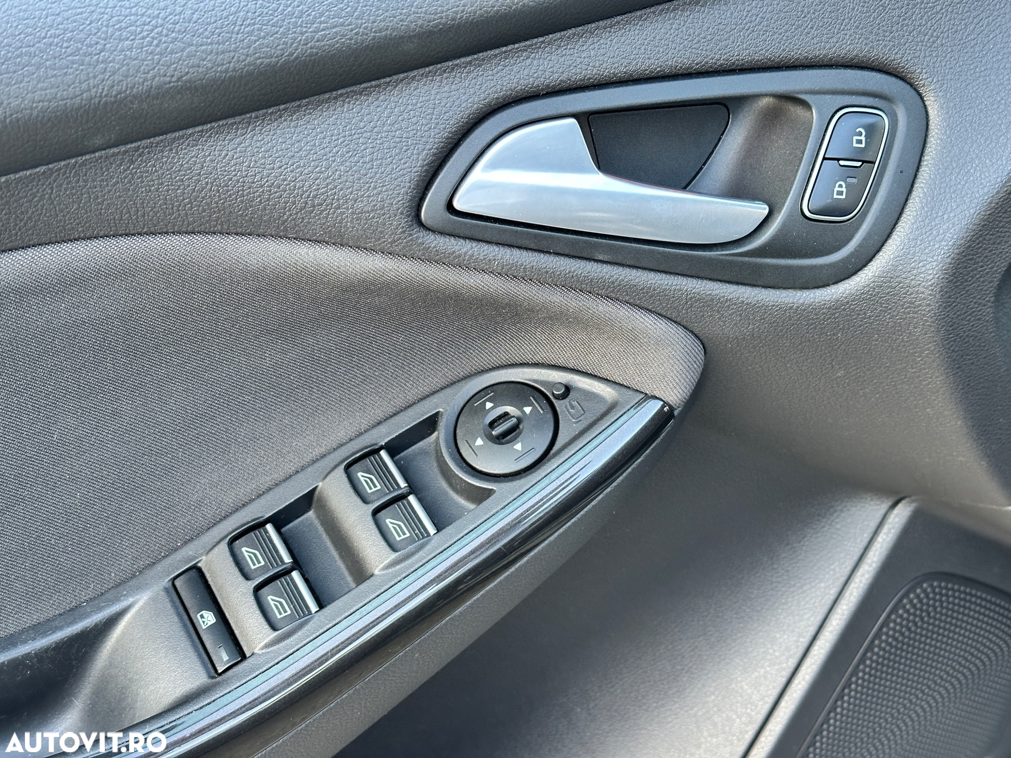 Ford Focus 1.5 EcoBlue Start-Stopp-System TITANIUM - 26