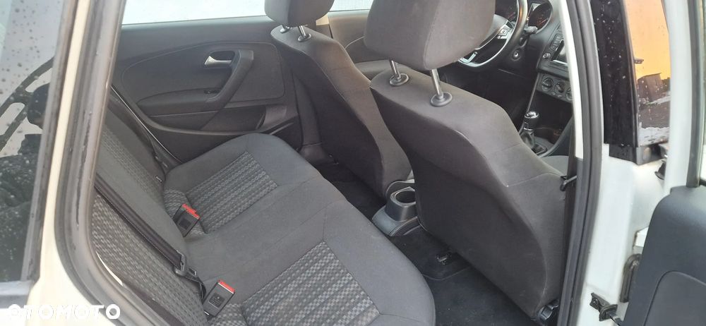 Volkswagen Polo 1.0 (Blue Motion Technology) Comfortline - 16