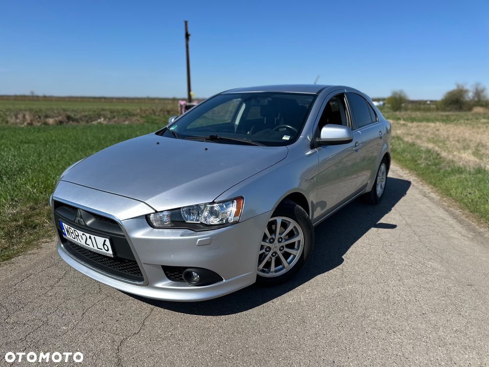 Mitsubishi Lancer - 2