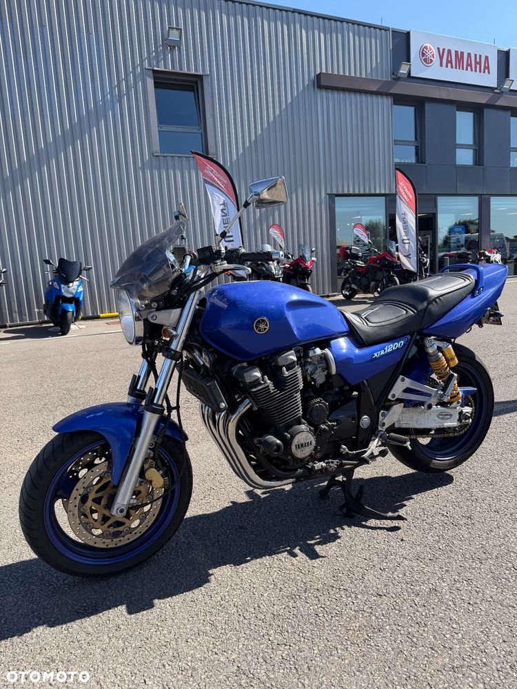 Yamaha XJR - 27
