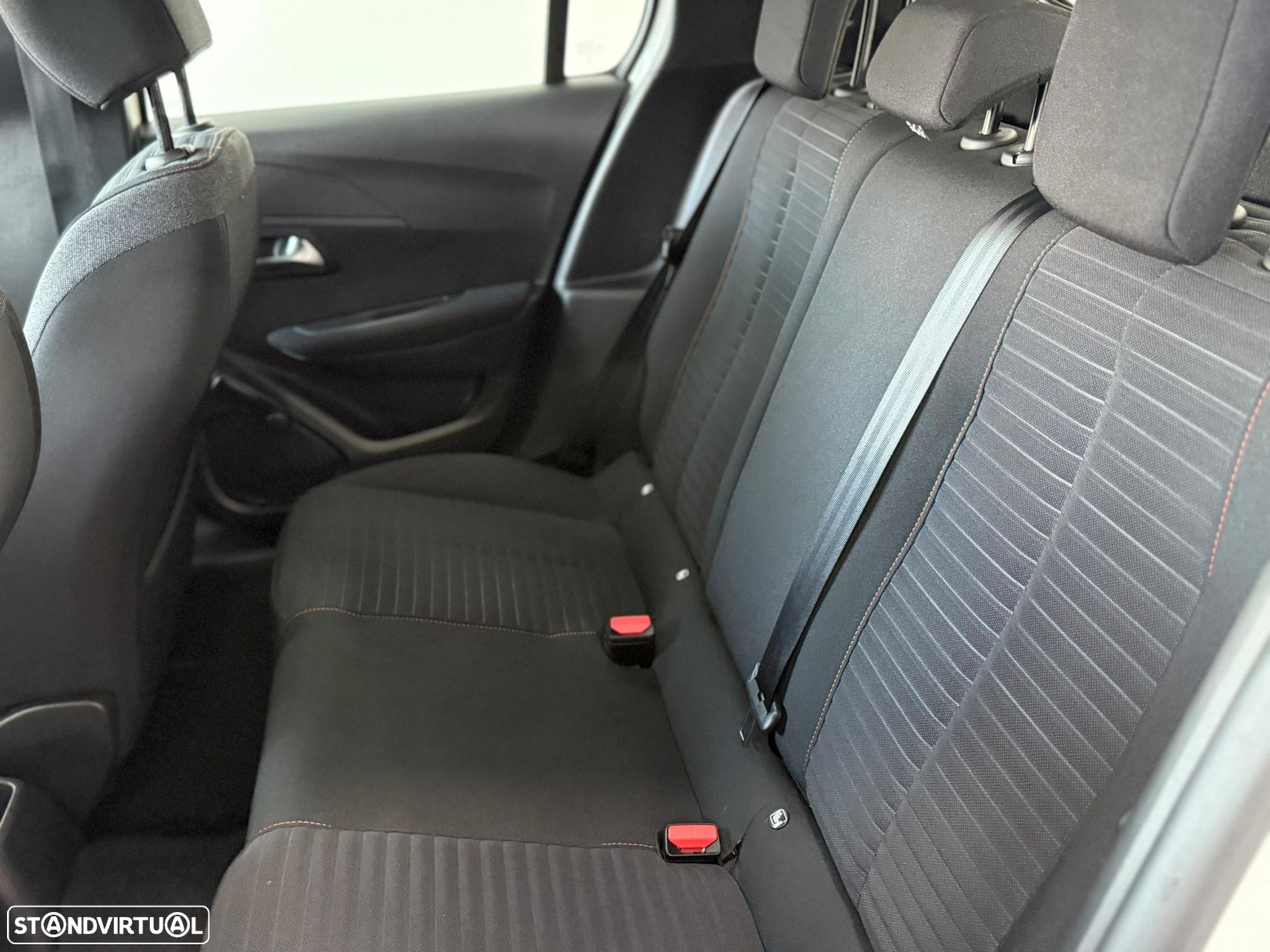 Peugeot 208 1.2 PureTech Active - 5