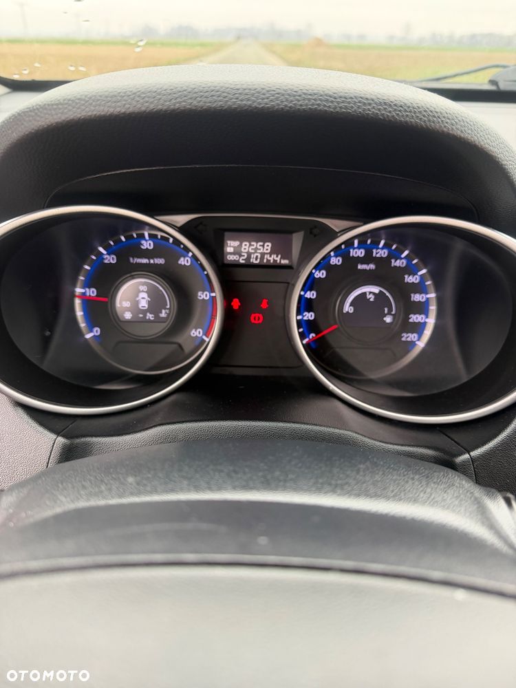 Hyundai ix35 1.7 CRDi Premium 2WD - 11