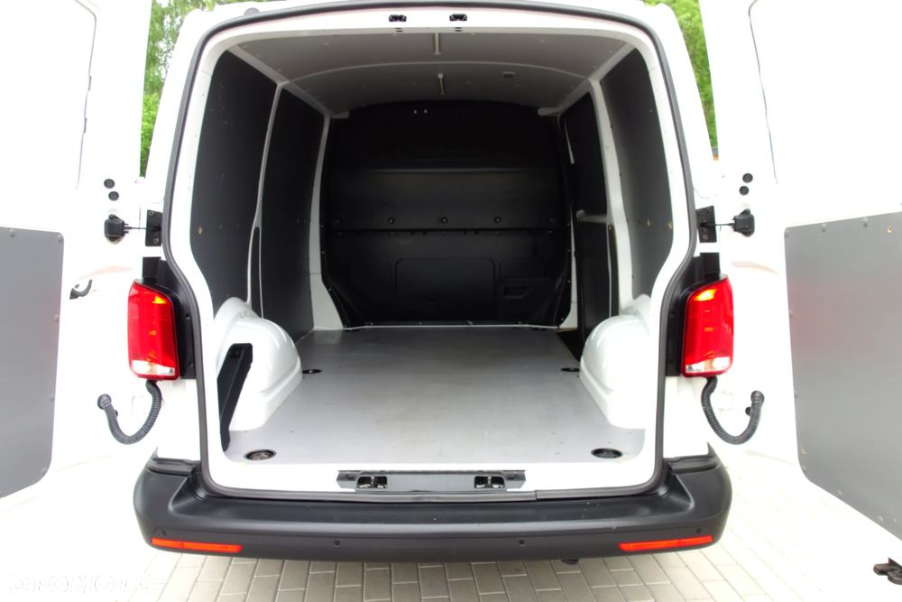 Volkswagen Transporter T6 Automat  2.0 TDI 150 KM L1H1 Klima Webasto - 9