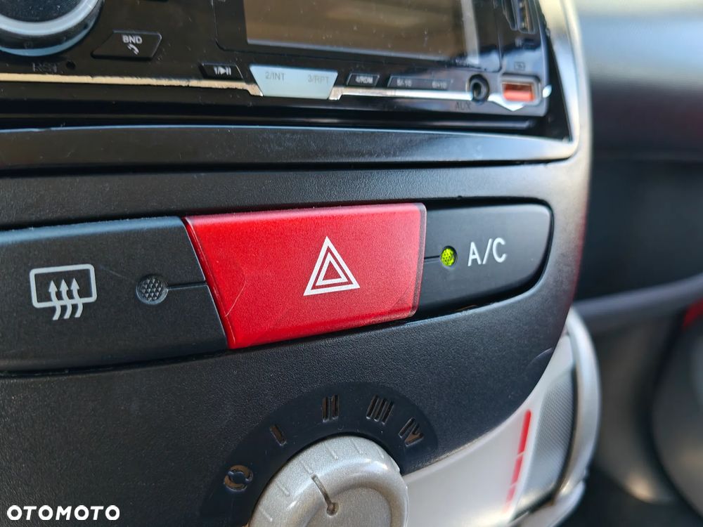 Toyota Aygo 1.0 VVT-i Sol - 25