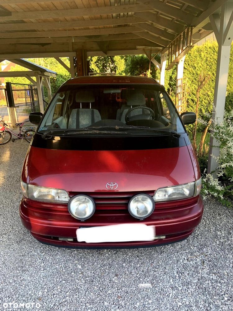 Toyota Previa - 1