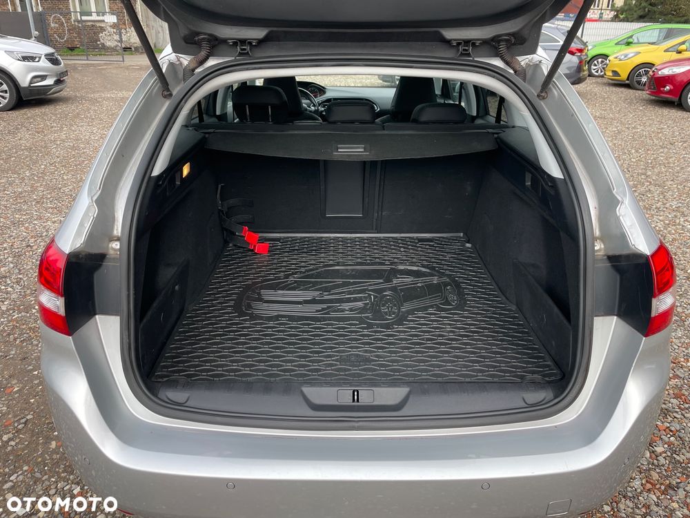 Peugeot 308 BlueHDi FAP 120 EAT6 Stop & Start Allure - 22