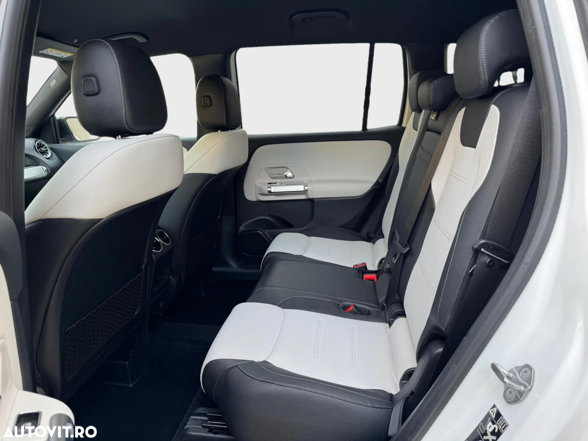 Mercedes-Benz GLB 200 d 8G-DCT AMG Line - 9