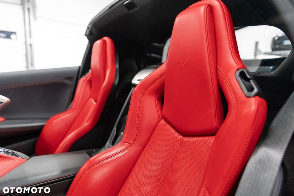 Chevrolet Corvette - 36