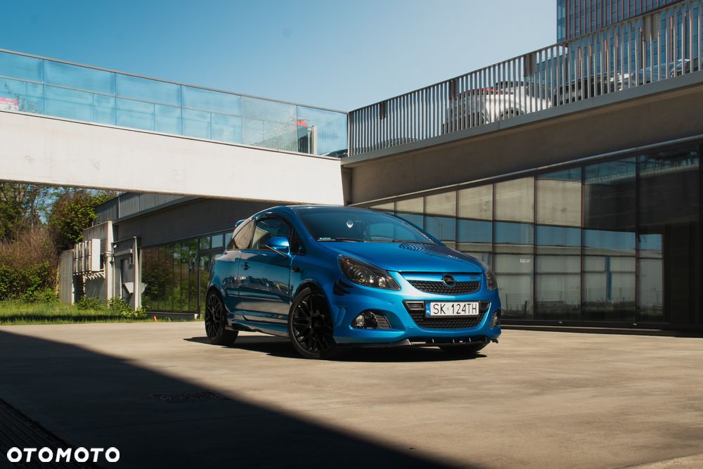 Opel Corsa 1.6T OPC - 1