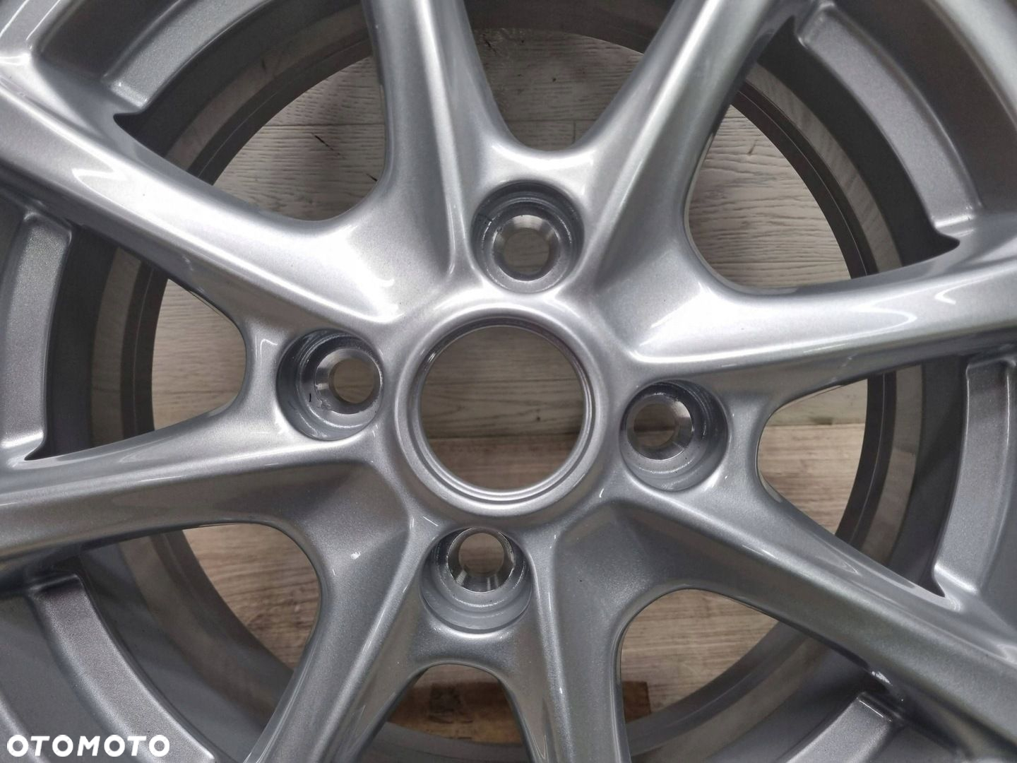 Ford Fiesta 2021 Wszystkie Felgi aluminiowe R15 - 2
