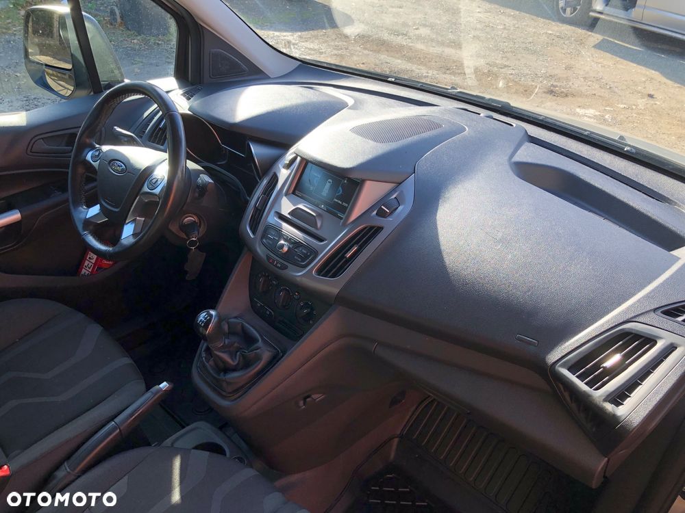 Ford Transit Connect - 8