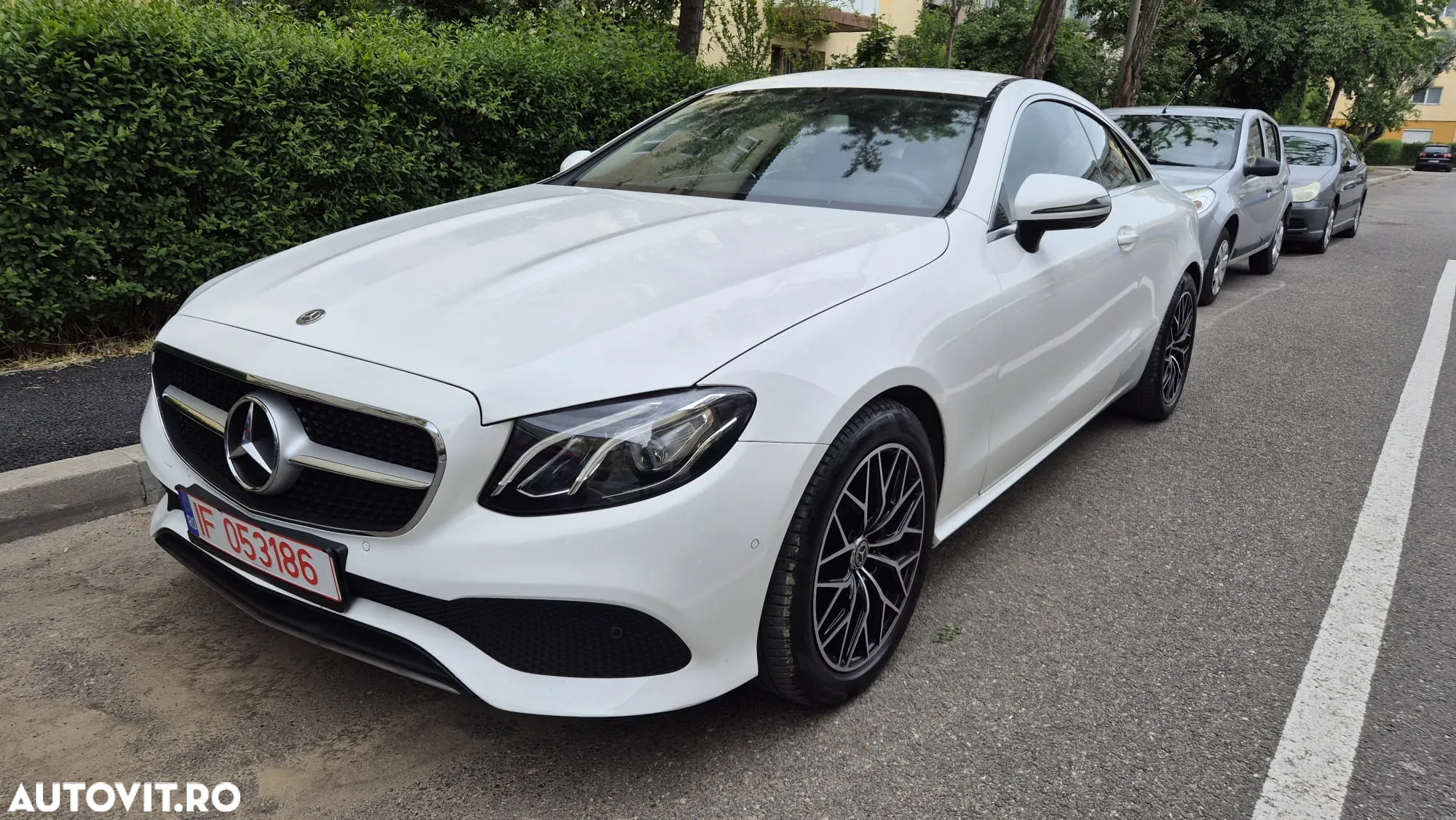 Mercedes-Benz E 220 d Coupe 9G-TRONIC Avantgarde - 3