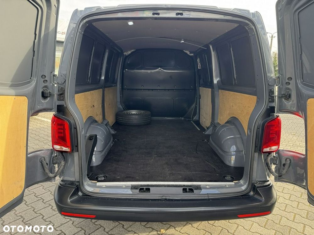 Volkswagen Transporter - 26